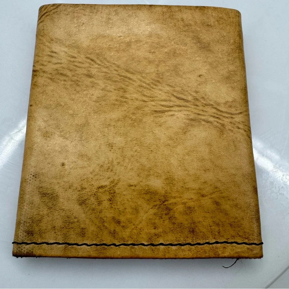 Borinquen tan leather handcrafted trifold wallet
